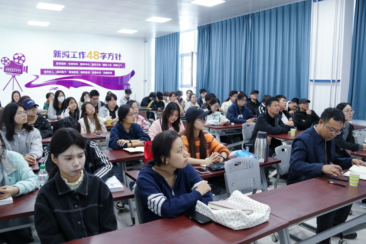 说明: C:\Users\Lenovo\Desktop\4.10讲座照片\IMG_9812.JPG