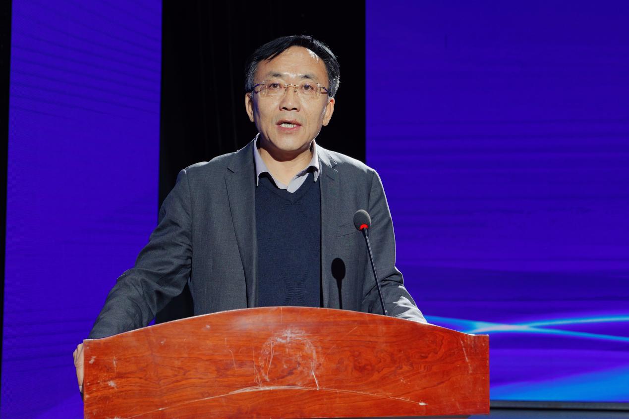 说明: 24ffb457fbd6ed24c6cf06d010c23c56