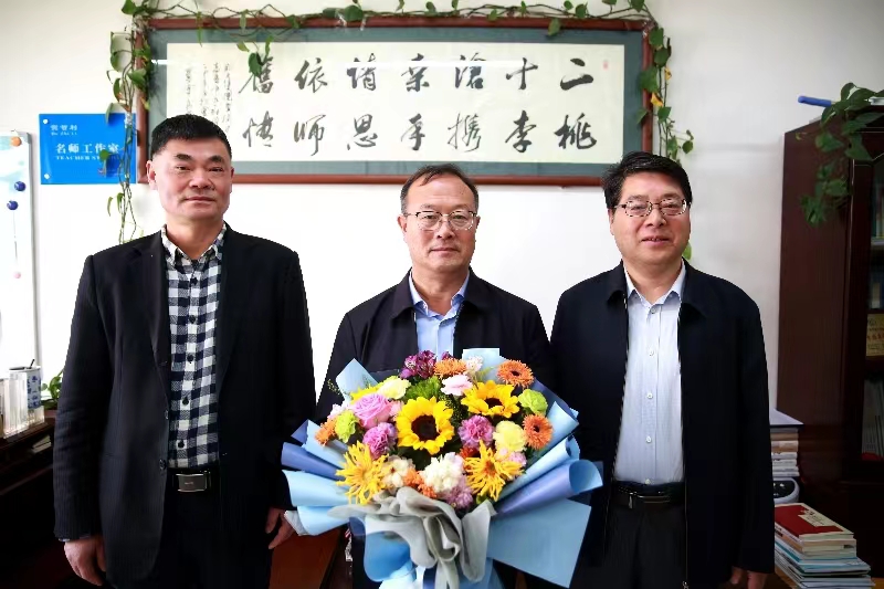 说明: https://www.yulinu.edu.cn/__local/C/89/4A/5037D12F61077E10CD1AB9B734F_4A0EB5B7_43982.jpg