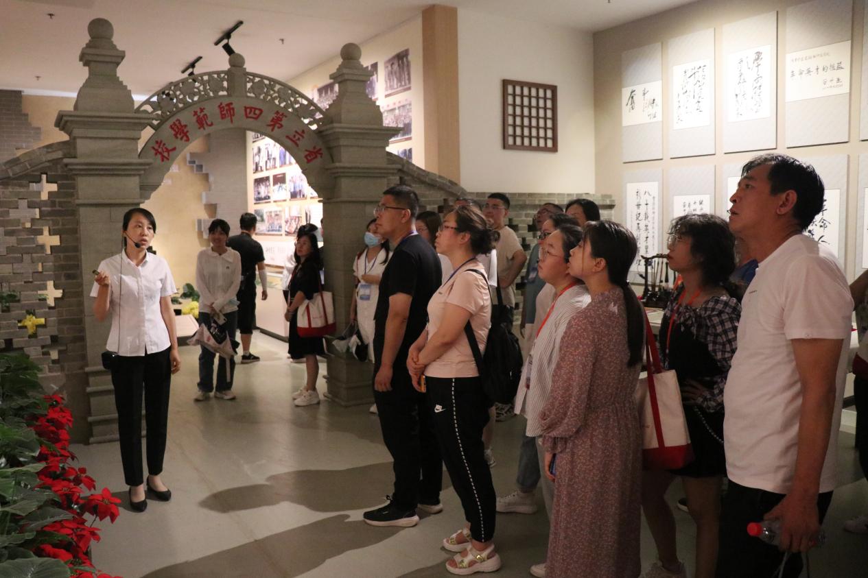 说明: 30.校史馆1